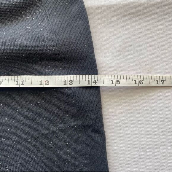 Lululemon Blue Tied/ White Free To Flow 7/8 Tight Size 2 - Picture 13 of 15